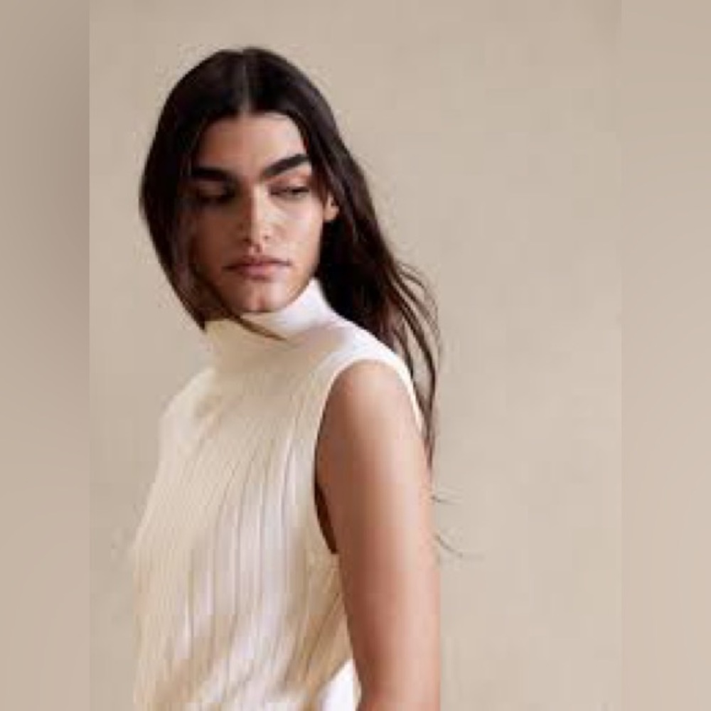 FRANKI MERINO MOCK-NECK TOP | NEW WITH TAGS | BANANA REPUBLIC | SIZE XS
